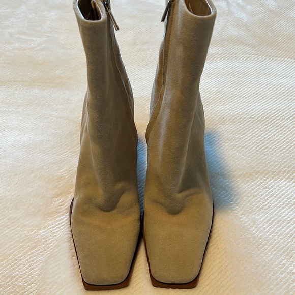 Sam Edelman Ivette Ankle Bootie - Picture 3 of 10